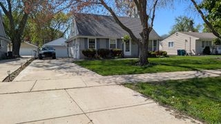 608 N Joyce Street, Lombard, IL 60148