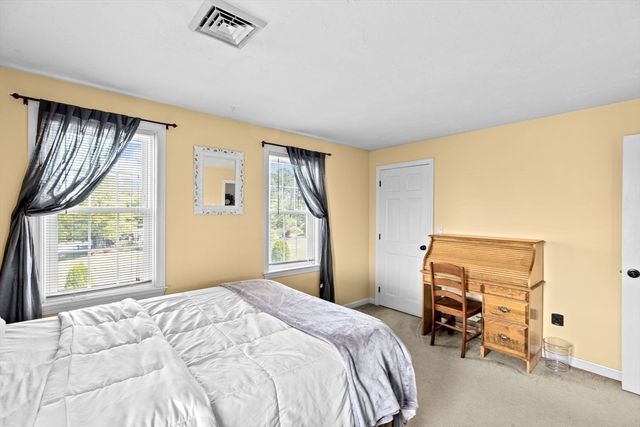 72 Kirk Cir, Plymouth, MA 02360