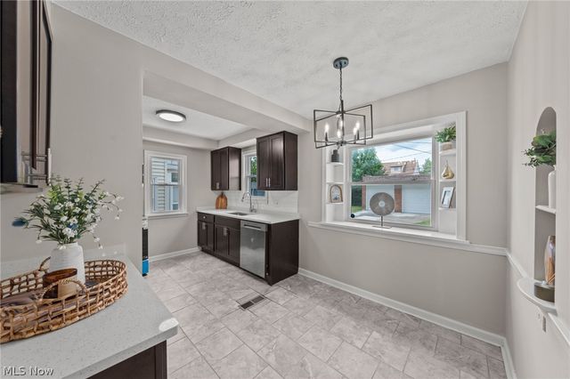 3601 Tullamore Road, University Heights, OH 44118