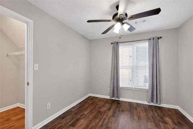 7700 Lakeshore Court, Riverdale, GA 30296