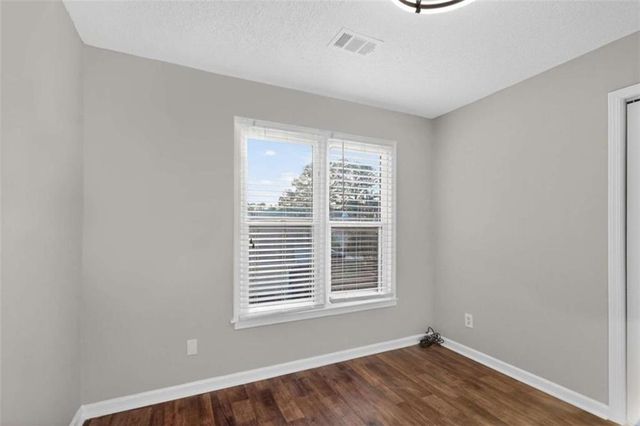 7700 Lakeshore Court, Riverdale, GA 30296