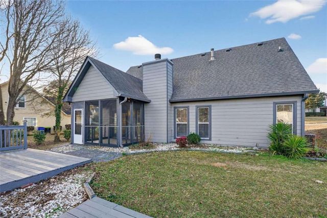 7700 Lakeshore Court, Riverdale, GA 30296