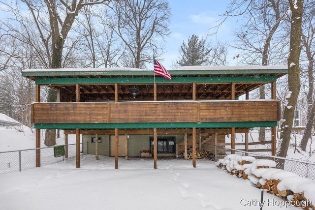 23 Oak Opening Street, Delton, MI 49046