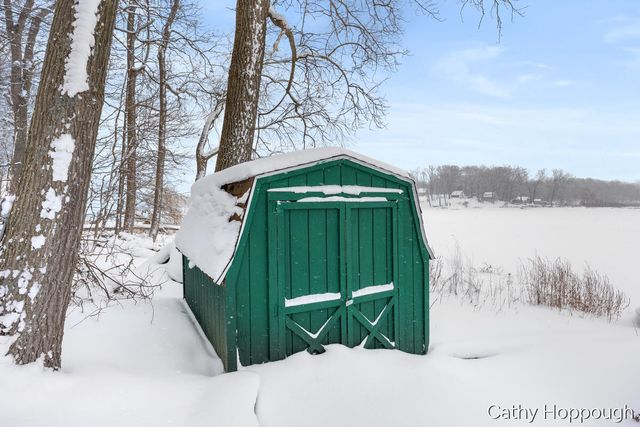 23 Oak Opening Street, Delton, MI 49046