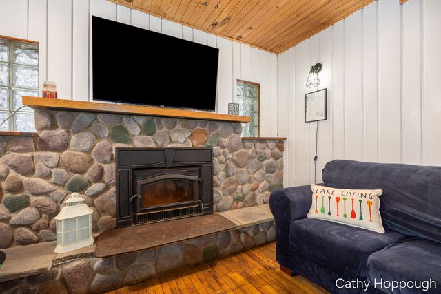 23 Oak Opening Street, Delton, MI 49046