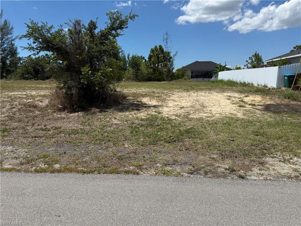 1903 NW 13th TER, Cape Coral, FL 33993