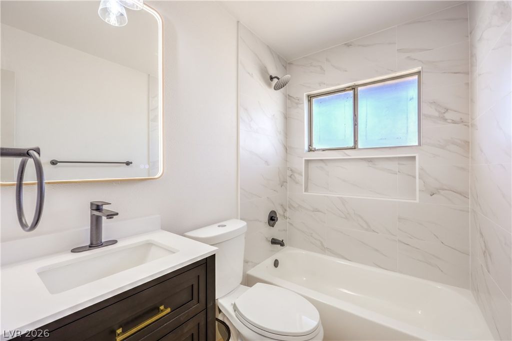 1004 Baker Avenue, Las Vegas, NV 89108 — photo 3