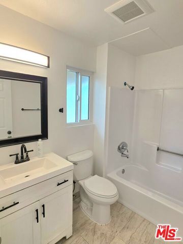 165 N Hamilton Avenue 4, Hemet, CA 92543