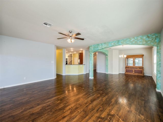 8908 Viewpark LN, Killeen, TX 76542