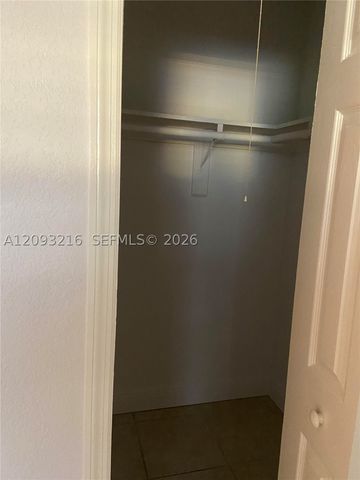 666 W 81st St 127, Hialeah, FL 33014