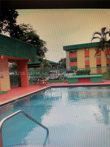666 W 81st St 127, Hialeah, FL 33014