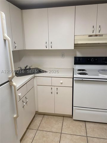 666 W 81st St 127, Hialeah, FL 33014