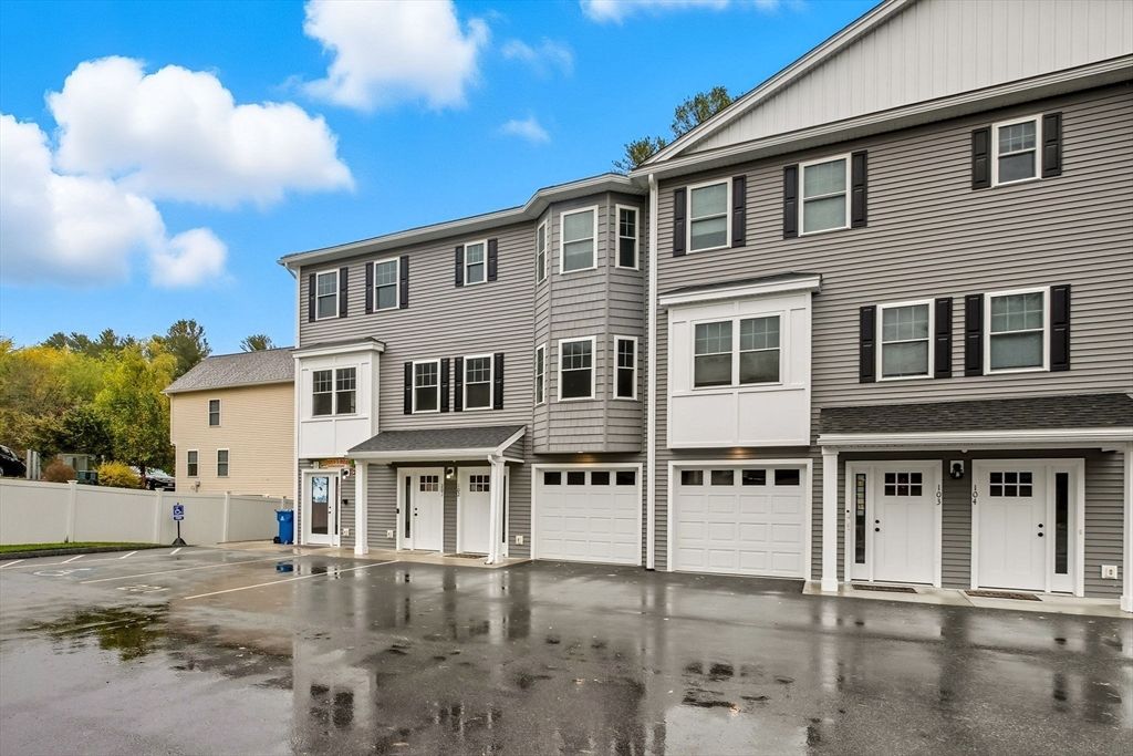 1418 Main St 104, Tewksbury, MA 01876