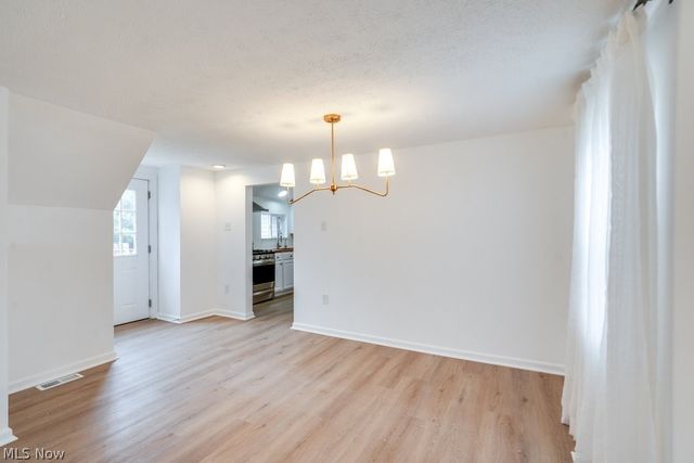 860 Brunsdorph Road, Fairlawn, OH 44333