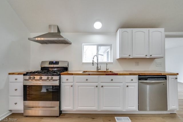 860 Brunsdorph Road, Fairlawn, OH 44333