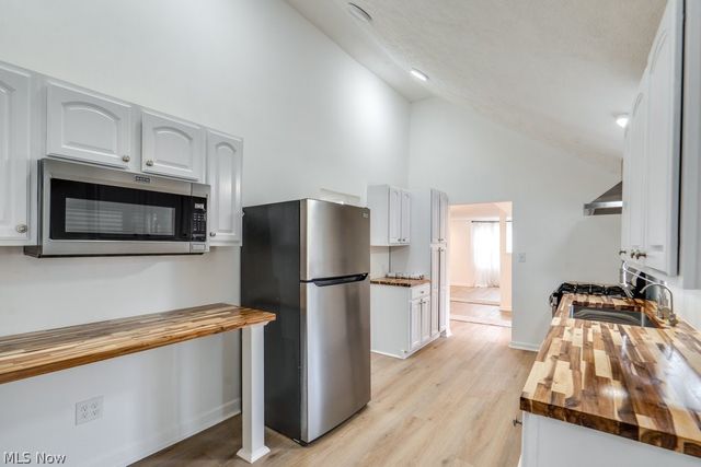 860 Brunsdorph Road, Fairlawn, OH 44333