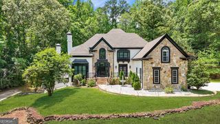 2878 Heather Row Ridge SW, Lilburn, GA 30047