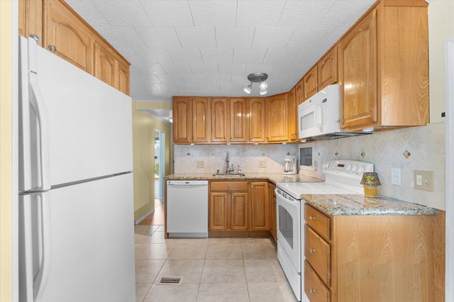 8630 SW 21st Court, Davie, FL 33324