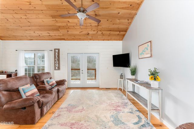 1131 Sanctuary Shores Way, Sevierville, TN 37876