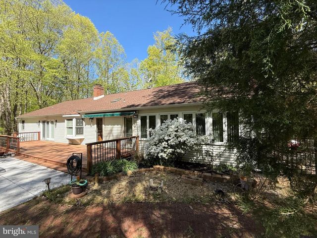 7 LAUREL DR, Mullica Hill, NJ 08062