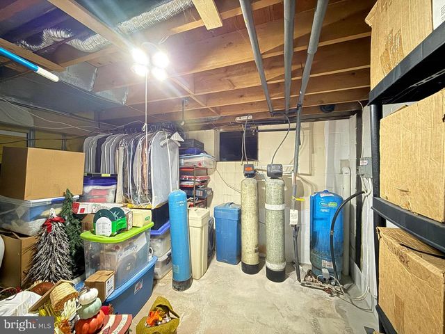 7 LAUREL DR, Mullica Hill, NJ 08062