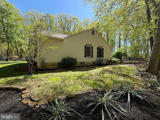 7 LAUREL DR, Mullica Hill, NJ 08062