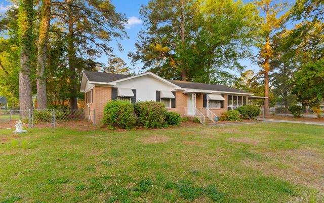 707 Rosemarie Ln, Mullins, SC 29574