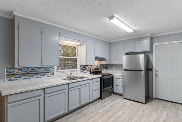 707 Rosemarie Ln, Mullins, SC 29574