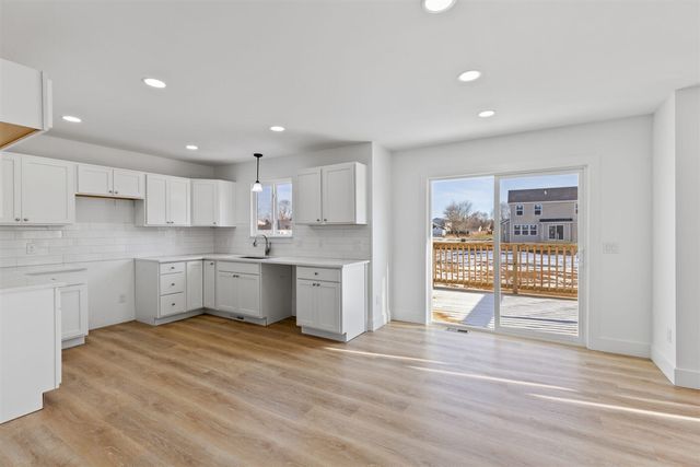 2571 E Valley Road, Adrian, MI 49221