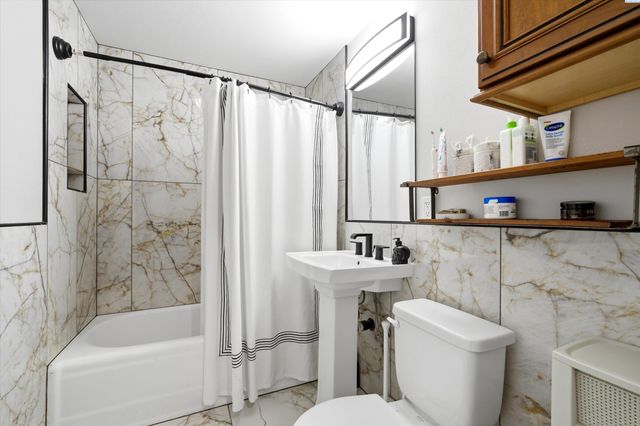 915 Cornell Ave, Yakima, WA 98902