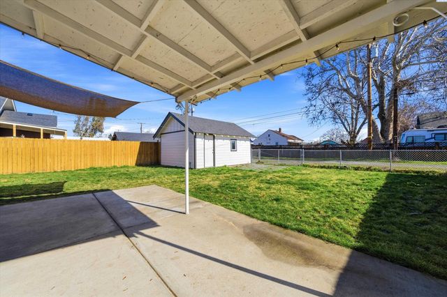 915 Cornell Ave, Yakima, WA 98902