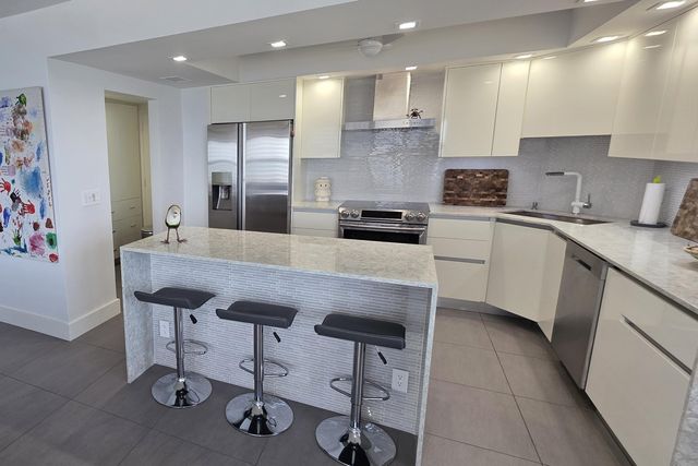 3700 GALT OCEAN Drive 1206, Fort Lauderdale, FL 33308
