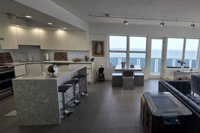 3700 GALT OCEAN Drive 1206, Fort Lauderdale, FL 33308