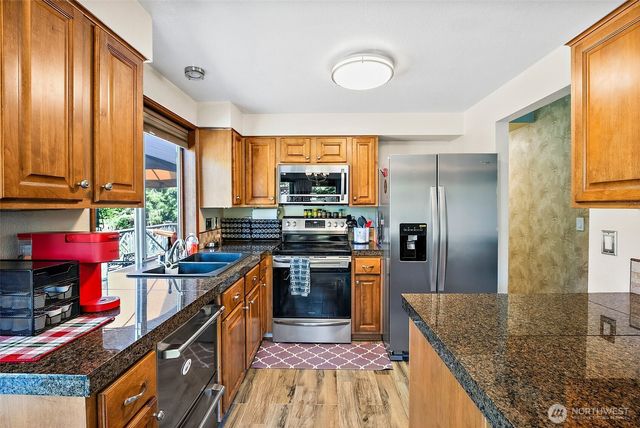 9304 Farwest Drive SW, Tacoma, WA 98498