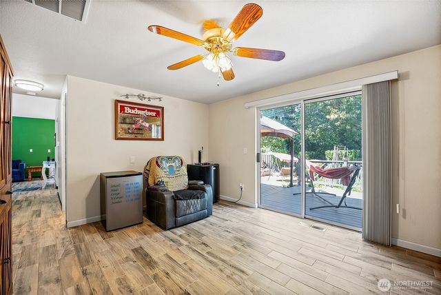 9304 Farwest Drive SW, Tacoma, WA 98498