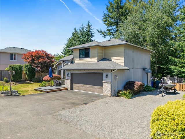 9304 Farwest Drive SW, Tacoma, WA 98498