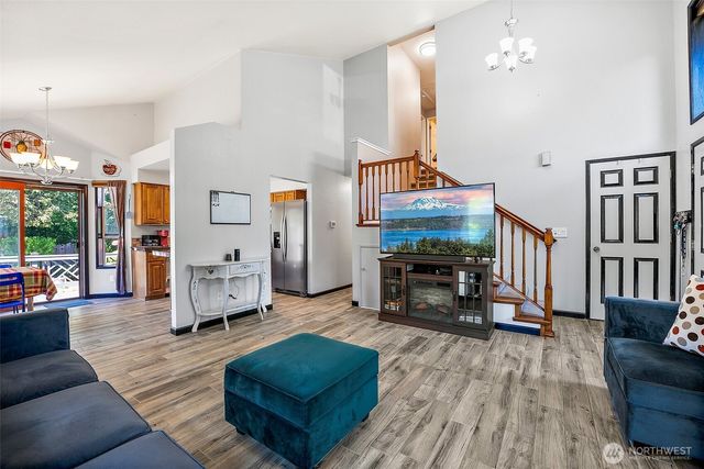 9304 Farwest Drive SW, Tacoma, WA 98498
