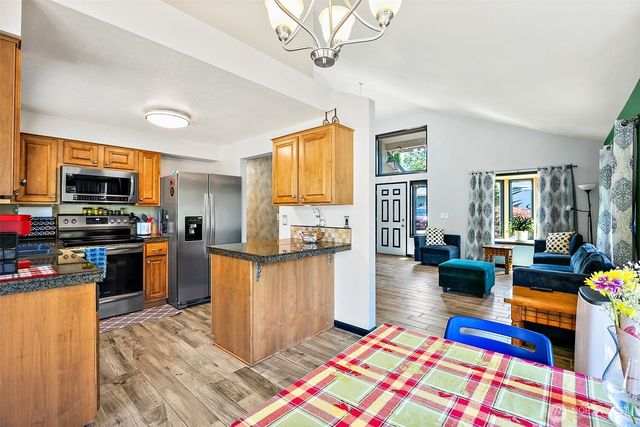 9304 Farwest Drive SW, Tacoma, WA 98498
