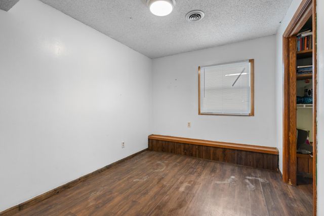 845 3rd Avenue NW, Plainview, MN 55964