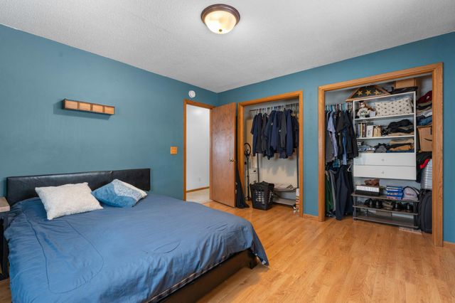 845 3rd Avenue NW, Plainview, MN 55964