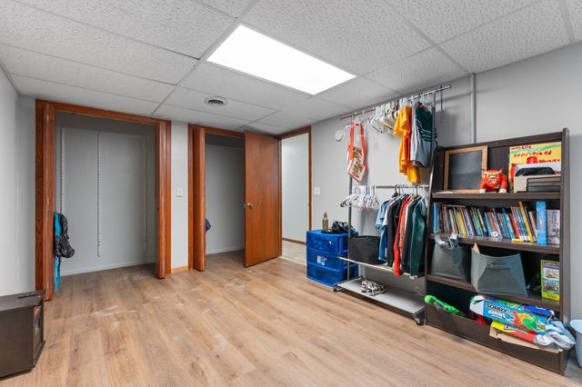 845 3rd Avenue NW, Plainview, MN 55964