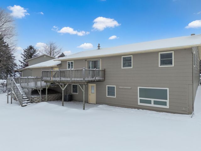 845 3rd Avenue NW, Plainview, MN 55964