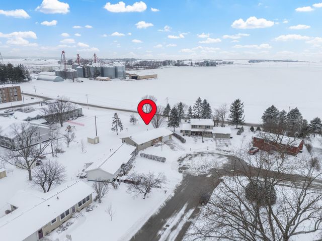 845 3rd Avenue NW, Plainview, MN 55964