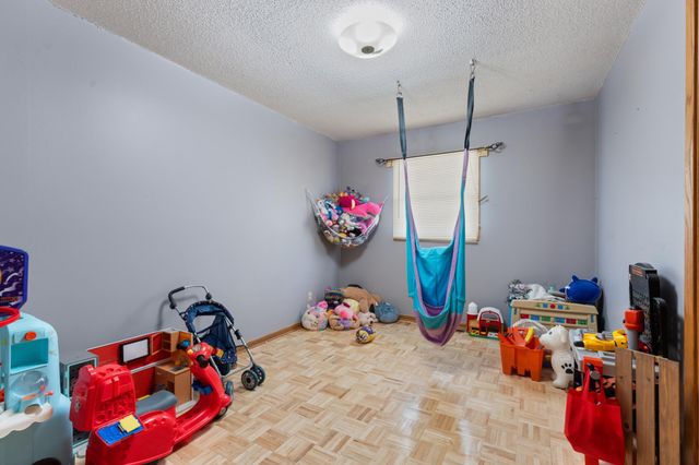 845 3rd Avenue NW, Plainview, MN 55964