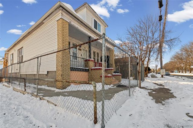 4590 Charles Street, Hamtramck, MI 48212