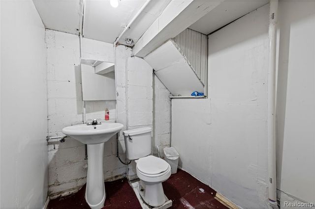 4590 Charles Street, Hamtramck, MI 48212