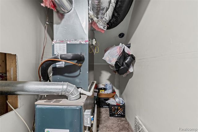 4590 Charles Street, Hamtramck, MI 48212