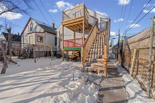 4590 Charles Street, Hamtramck, MI 48212