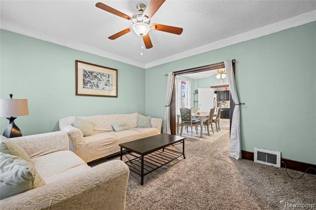 4590 Charles Street, Hamtramck, MI 48212