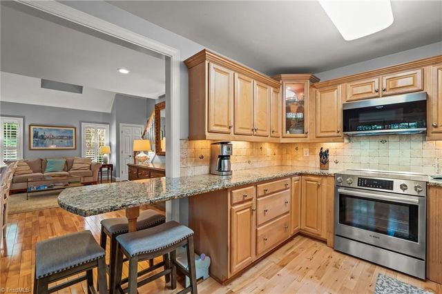 518 Tanners Park Court, Winston-salem, NC 27101